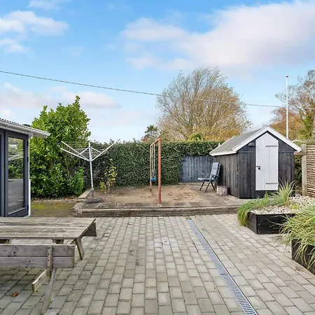 Holiday home Three-bedroom In Sydals